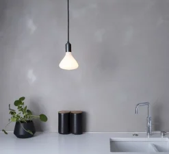 Ampoule*Tala Ampoule LED, E27, Noma, 6W, 2700K, 540lm, , Ø15,5cm, H14cm - Porcelaine