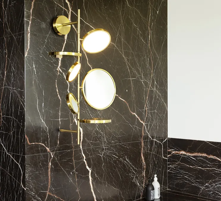 Applique de salle de bain, Tell Me Stories, or, IP44, LED, dim, 2700K, 1200 lm, Ø41cm, H77,6cm - DCW éditions Paris