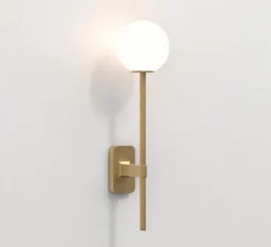 Applique*Astro Applique de salle de bain, Tacoma Single Grande, , abat-jour Tacoma Glass, opalin, IP44, L13,5cm, H53,2cm - Lighting laiton antique