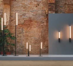 Applique*Vibia Applique d'extérieur, Class, 2820, , IP65, LED, dim, bouton-poussoir, 2700K, 495 lm, L9cm, H60cm - noir mat