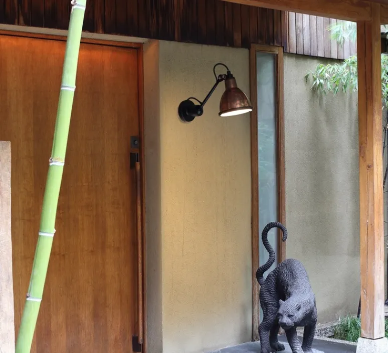 Applique*DCW éditions Paris Applique d'extérieur, Lampe Gras N°304 XL Outdoor, , IP64, L22cm, H22cm - abat-jour cuivre intérieur blanc