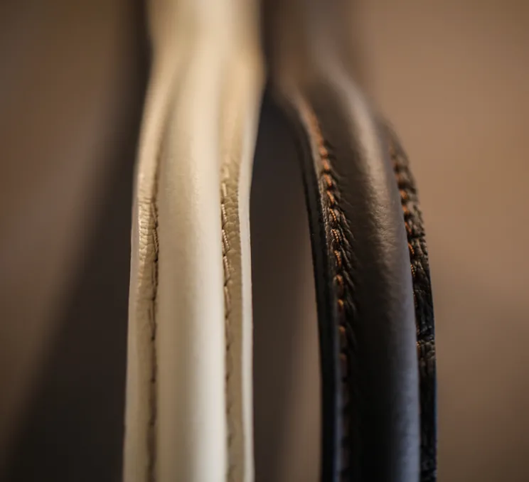 Applique, FLEXILED 90 Bronze, Cuir ivoire, LED, 2700K, 500lm, L90cm, Hcm - Contardi