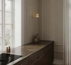 Applique*Nuura Applique murale, Asteea, , L12,5cm, H26,5cm- laiton satiné