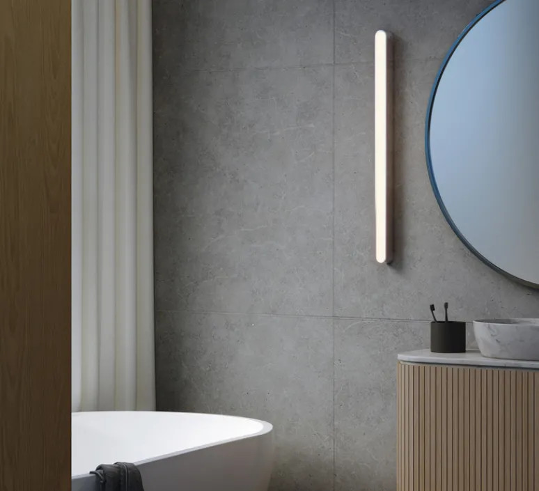 Applique*Astro Applique murale, Atticus 900, , IP44, LED, dim, 3000K, 976 lm, L5cm, H90cm - chrome