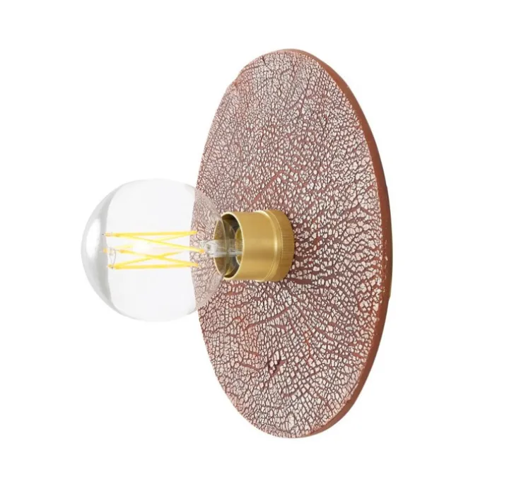 Applique murale, Bog Oak céramique organique, rouge fer et laiton satiné, rouge fer, laiton satiné, Ø28cm, H28cm - Mullan Lighting