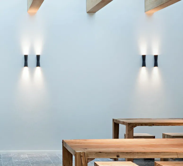 Applique*Flos Applique murale, Clessidra 20°+20°, , IP55,LED, 3000K, 637lm, Ø7,6cm, H24,2cm - brun foncé