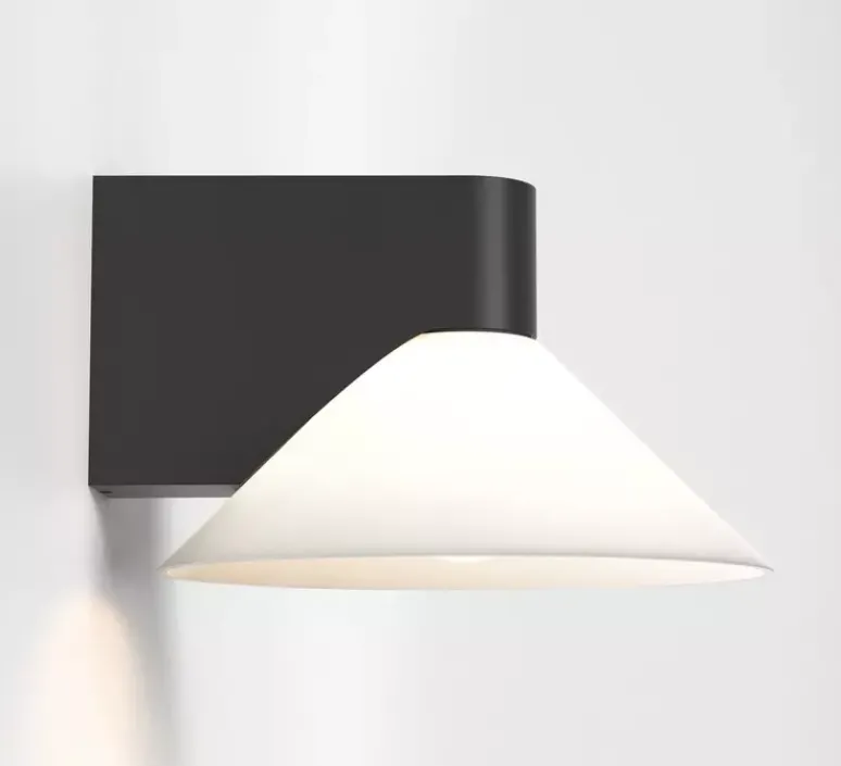 Applique*Astro Applique murale, Conic, , IP44, L20,8cm, H13,4cm - noir mat