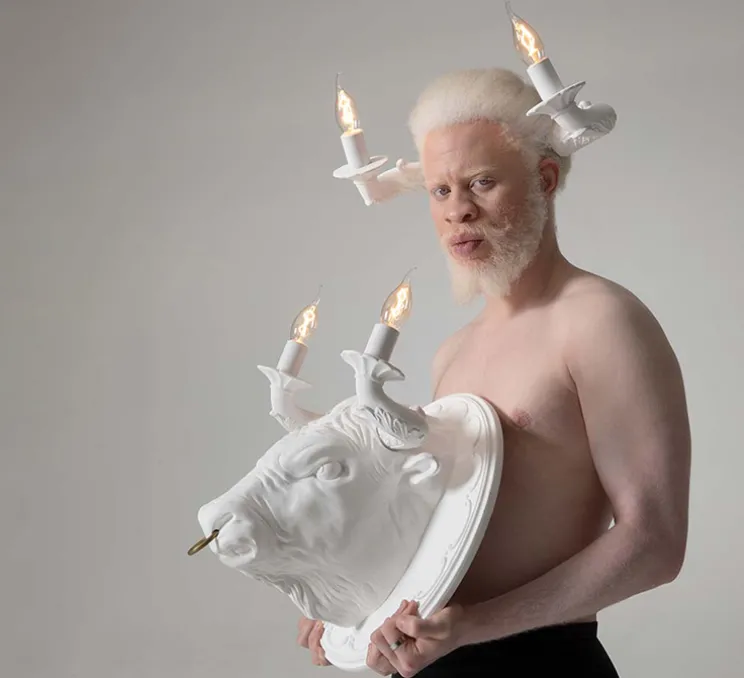 Applique murale, Corrado, Taureau, blanc mat, L40cm, H40cm - Karman