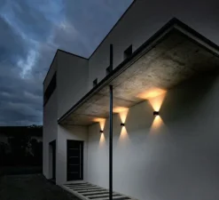 Applique*Wever&Ducré Applique murale d'extérieur, Box 2.0 up & down, , IP65,LED, 2700K, 2x200lm, Ø10cm, H10cm - bronze