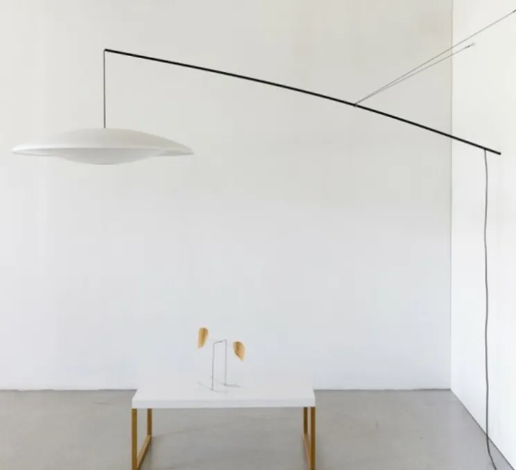 Applique murale déportée, Diva perché petit modèle, blanc, L62cm, H65cm - Celine Wright