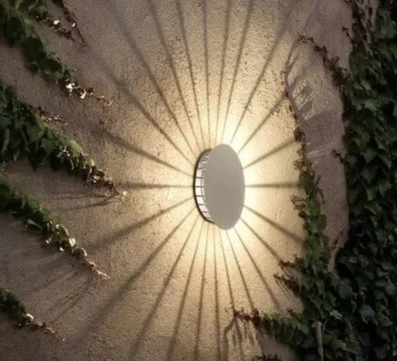 Applique*Vibia Applique murale extérieure, Meridiano, , IP64,LED, 2700K, 1041lm, L26cm, H26cm - blanc