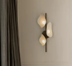 Applique*Nuura Applique murale, Florii 3, , LED, dim, 2700K, 960 lm, L22,1cm, H60,6cm - blanc, bronze