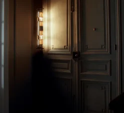 Applique murale, In The Tube 120-700, réflecteur doré, maille dorée, Ø12cm, H72cm - DCW éditions Paris