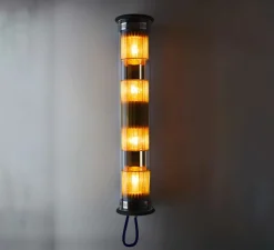 Applique murale, In The Tube 120-700, réflecteur doré, maille dorée, Ø12cm, H72cm - DCW éditions Paris