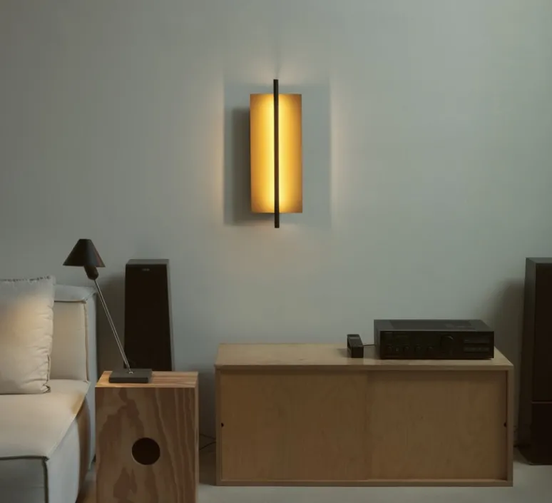 Applique*Santa & Cole Applique murale, Lamina Dorada 45, , LED, dim, 2700K, 245 lm, L19,8cm, H58,7cm - noir et or