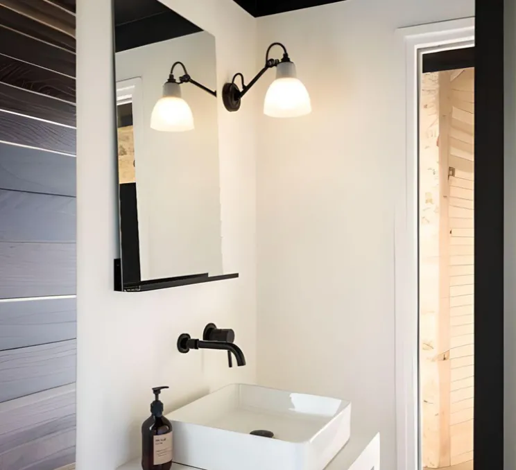 Applique murale, Lampe Gras N°104, Salle de bain CLI, blanc, IP44, L15,3cm, H18,9cm - DCW éditions Paris