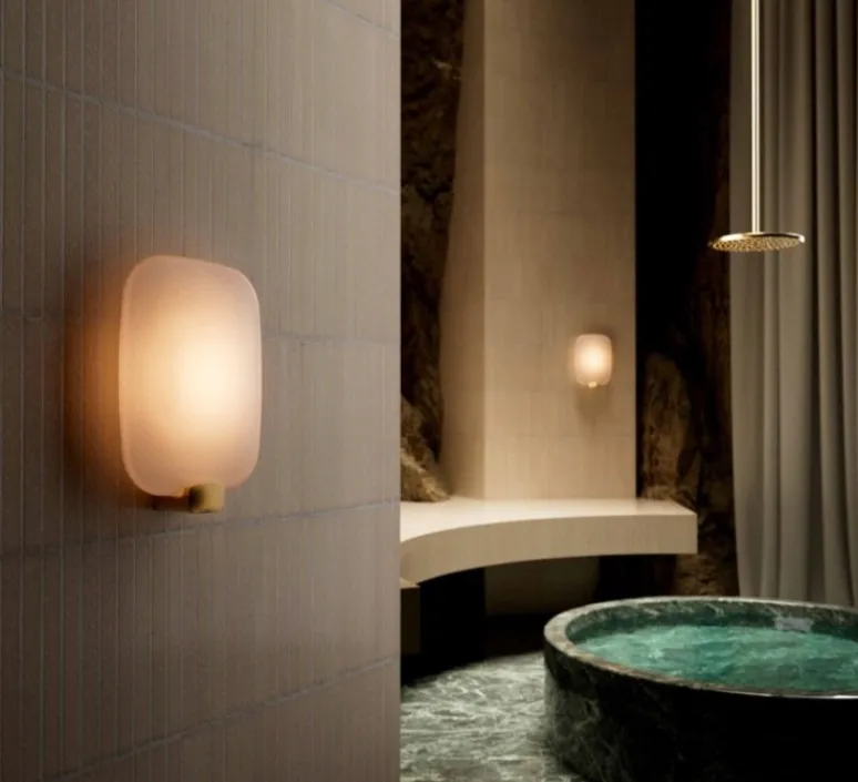 Applique*DCW éditions Paris Applique murale, Light Me Tender Vertical, , IP44, LED, dim, 2700K, 1430 lm, L23cm, H32cm - verre, or