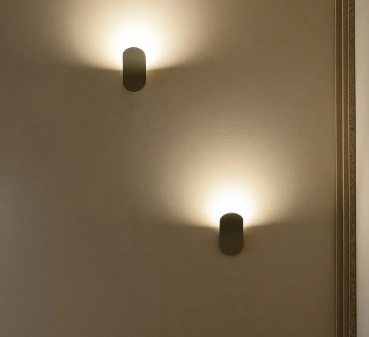 Applique murale, Lik Plus, greige, IP55, LED, dim, 2500-4100K, 528 lm, L10cm, H17,8cm - Axolight