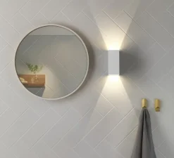 Applique*Astro Applique murale, Oslo 160, , IP65, LED, 3000K, 99lm, L7cm, H16cm - blanc