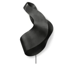 Applique murale, Oyster, noir, LED, 2500K, 730lm, L33,6cm, H60cm - Ferm Living