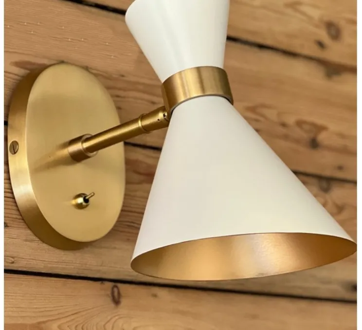 Applique murale, Peggy, small, orientable avec interrupteur, blanc, Ø15cm, H23cm - Gong