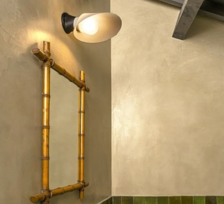 Applique*DCW éditions Paris Applique murale, Plume, , polycarbonate, L25,1cm, H9,7cm - noir et blanc