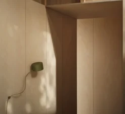 Applique murale, Post, kaki, LED, 2700K, 330lm, Ø9,5cm, H5,4cm - Muuto