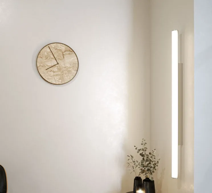 Applique murale, Tubi, verre opalin, base blanche, IP40, LED, 2700K, 3500 lm, Ø6,2cm, H113cm - Beneito Faure