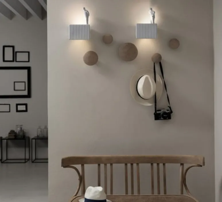 Applique*Karman Applique murale, Umarell, avec personnage adossé, , LED, 2700K, 1282 lm, L18cm, H28cm - blanc mat