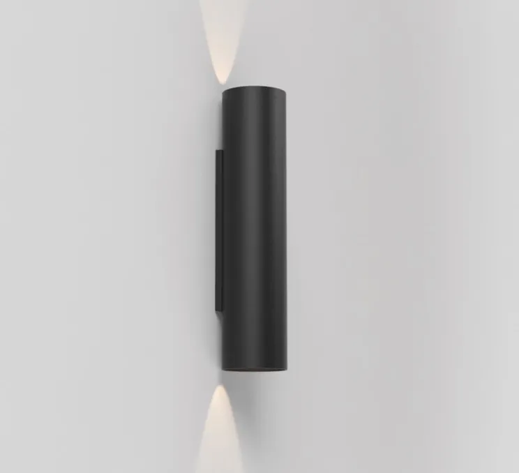 Applique murale, Yuma 300 LED, noir, LED, 2700K, 166lm, L7cm, H30cm - Astro