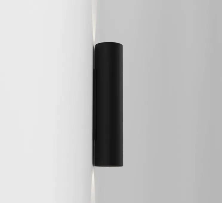 Applique murale, Yuma 300 LED, noir, LED, 2700K, 166lm, L7cm, H30cm - Astro