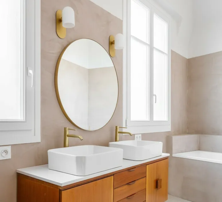 Applique*Schwung Applique, Odyssey Small, , L10,5cm, H23cm - opalin et laiton poli