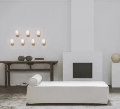 Applique*Schwung Applique, Odyssey Small, , L10,5cm, H23cm - opalin et laiton poli