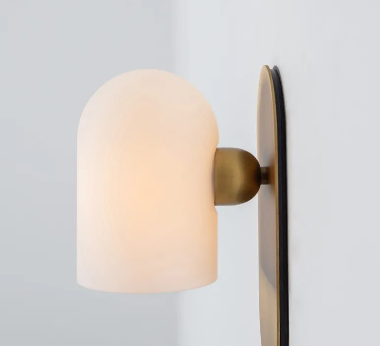 Applique*Schwung Applique, Odyssey Small, , L10,5cm, H23cm - opalin et laiton poli