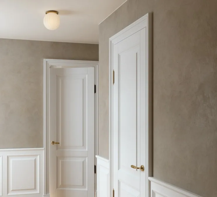 Applique ou plafonnier, Bright Modeco, laiton, verre opalin, IP44, Ø20cm, P21,5cm - Nordic Tales