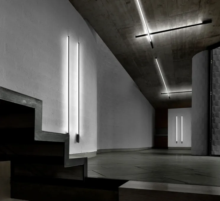 Applique ou plafonnier, Stripe, blanc, LED, 2700K, 2970lm, L150cm, H5cm - Light Point