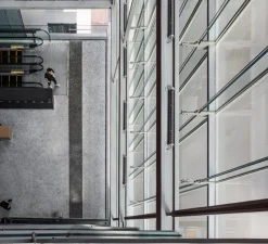 Applique ou plafonnier, Tubo, transparent, noir, IP67, LED, dim, 4000K, 5490 lm, L103,7cm, H8,5cm - O/M Light