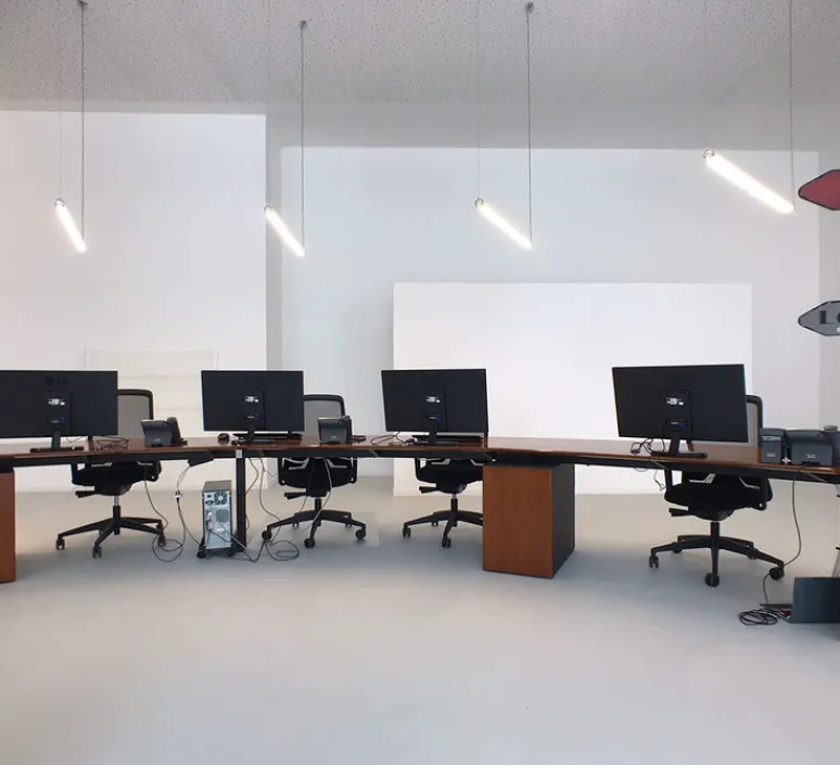 Plafonnier & Spot|Applique*O/M Light Applique ou plafonnier, Tubo 50 LED, , transparent, On/Off, 4000K, 5850 lm, L178,2cm, ⌀5,1cm - blanc