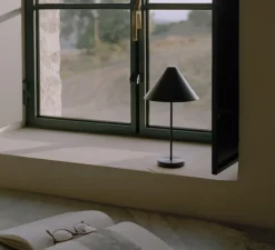 Lampe*New Works Baladeuse, Brolly, , LED, dim, 2700K, 140 lm, Ø16,5cm, H30cm - noir