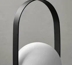 Lampe|Enfants*Audo Copenhagen Baladeuse, d'extérieur, Carrie, , IP44, LED, dim, 2700K, 250 lm, Ø13,5cm, H24,5cm - noir