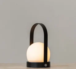 Lampe|Enfants*Audo Copenhagen Baladeuse, d'extérieur, Carrie, , IP44, LED, dim, 2700K, 250 lm, Ø13,5cm, H24,5cm - noir