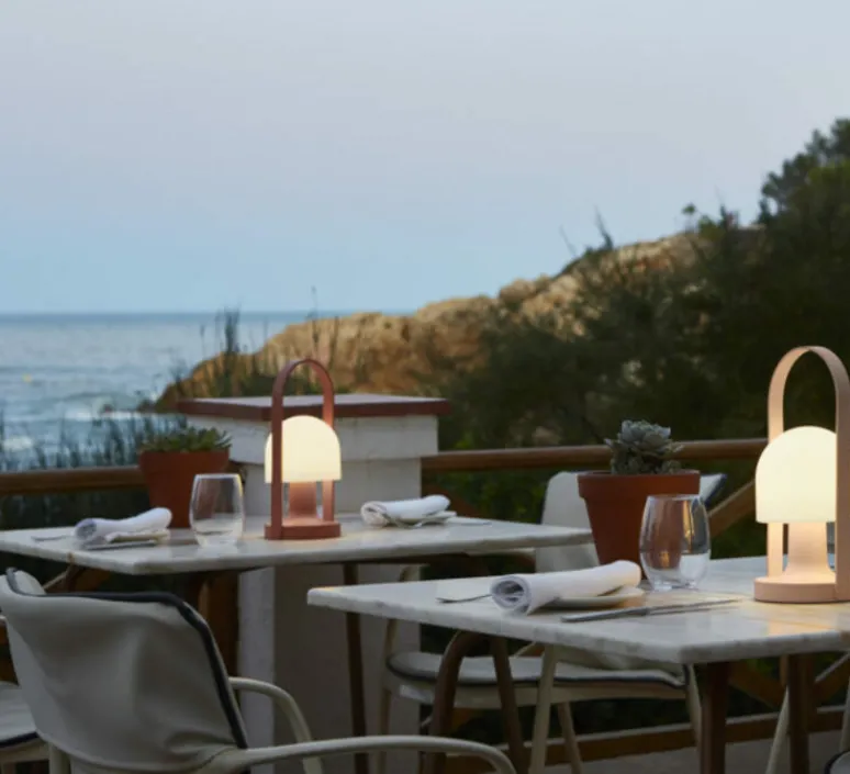 Lampe|Enfants*Marset Baladeuse, Follow Me, , LED, 2700K, 135lm Ø12,3cm, H28,8cm - terracotta