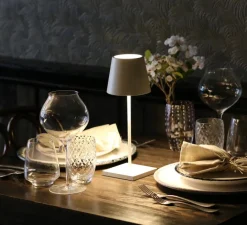 Lampe*Zafferano Baladeuse, Poldina Mini, , IP65, LED, dim, 2200-3000K, 234-256 lm, Ø11cm, H30cm - blanc