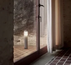 Lampadaire*Louis Poulsen Borne, Bysted Garden longue, , IP65, LED, 2700K, lm, Ø13,2cm, H53,4cm - Aluminium granité