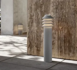 Lampadaire*Louis Poulsen Borne, Bysted Garden longue, , IP65, LED, 2700K, lm, Ø13,2cm, H53,4cm - Aluminium granité
