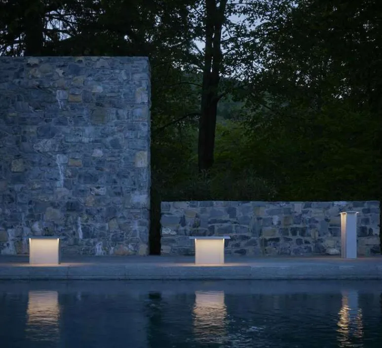 Lampadaire*Luceplan Borne, Fienile, extérieur, , IP65, LED, dim, 3000K, 780lm, L45cm, H72cm - gris foncé