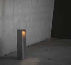 Lampadaire*Faro Borne, Grot 700, , IP55, LED, 2700K, 77 lm, L15,8cm, H70cm - béton