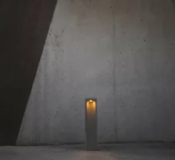 Lampadaire*Faro Borne, Grot 700, , IP55, LED, 2700K, 77 lm, L15,8cm, H70cm - béton
