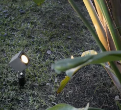 Lampadaire*Faro Borne, Sobek, , LED, L8cm, H33cm, IP65, 50° - noir