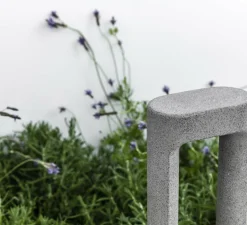 Borne, Totem 611, gris, IP55, LED, 2700K, 370 lm, L15cm, H61,1cm - Faro